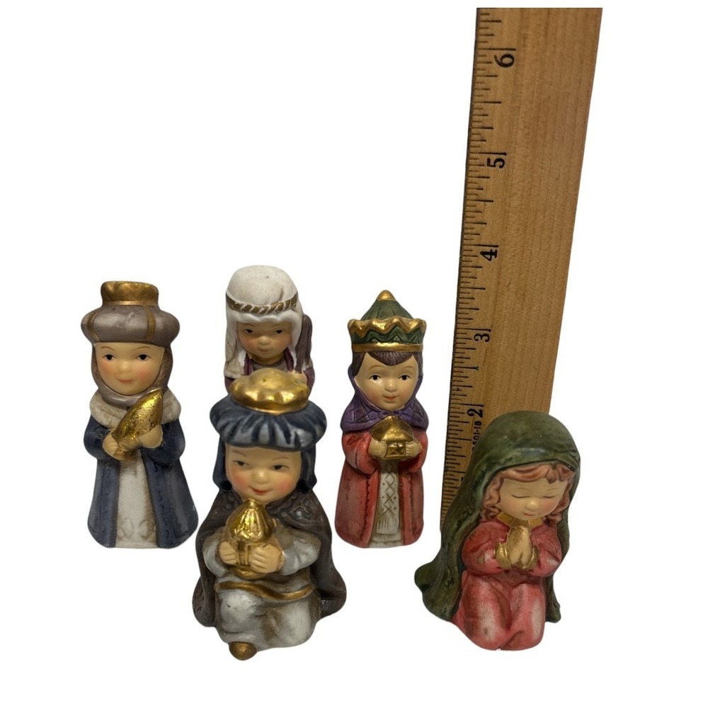 VINTAGE Children's Porcelain Christmas Nativity Set 9 Pieces + Manger New in Box - Picture 10 of 16